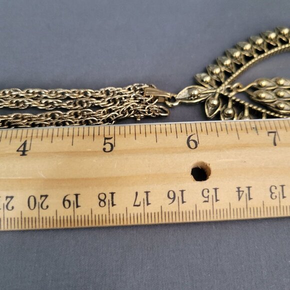 Sarah Coventry Aloha Necklace Pineapple Pendant Antiqued Gold Tone 22 inches - Picture 8 of 10